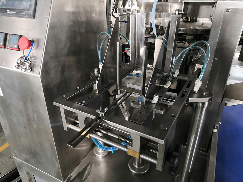 YSR-200 High-Speed Pre-made Bag Packaging Machine