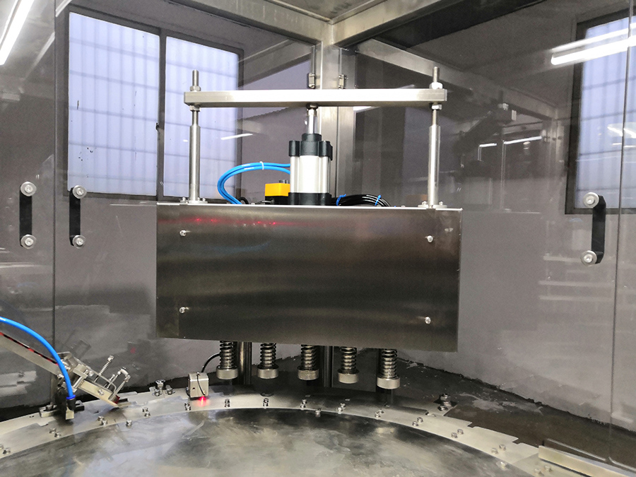 ZCX-5B Fully Automatic Filling and Capping Machine